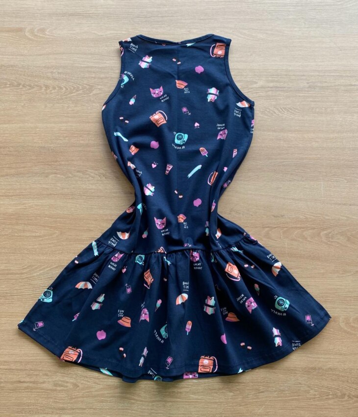 fernandaramoskids com br Vestido Infantil Feminino Evasê Estampado Fundo Azul Marinho3