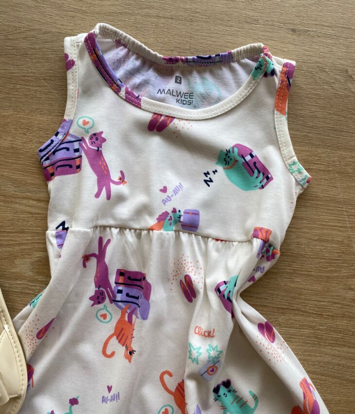 fernandaramoskids com br Vestido Infantil Feminino Evasê Off White Estampado1