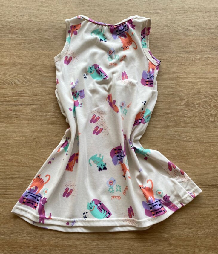 fernandaramoskids com br Vestido Infantil Feminino Evasê Off White Estampado2