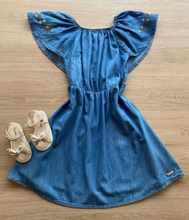 fernandaramoskids com br Vestido Infantil Feminino Jeans com Detalhe Bordado na Manga1