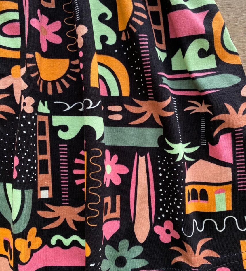 fernandaramoskids com br Vestido Infantil Feminino Manga Babado Estampado Fundo Preto1