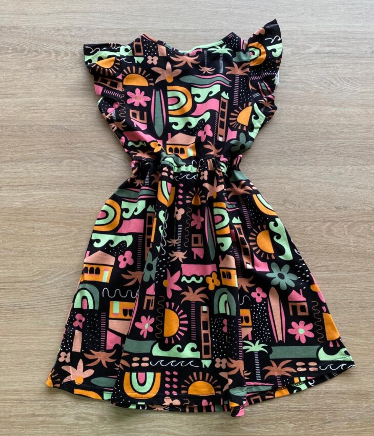 fernandaramoskids com br Vestido Infantil Feminino Manga Babado Estampado Fundo Preto2