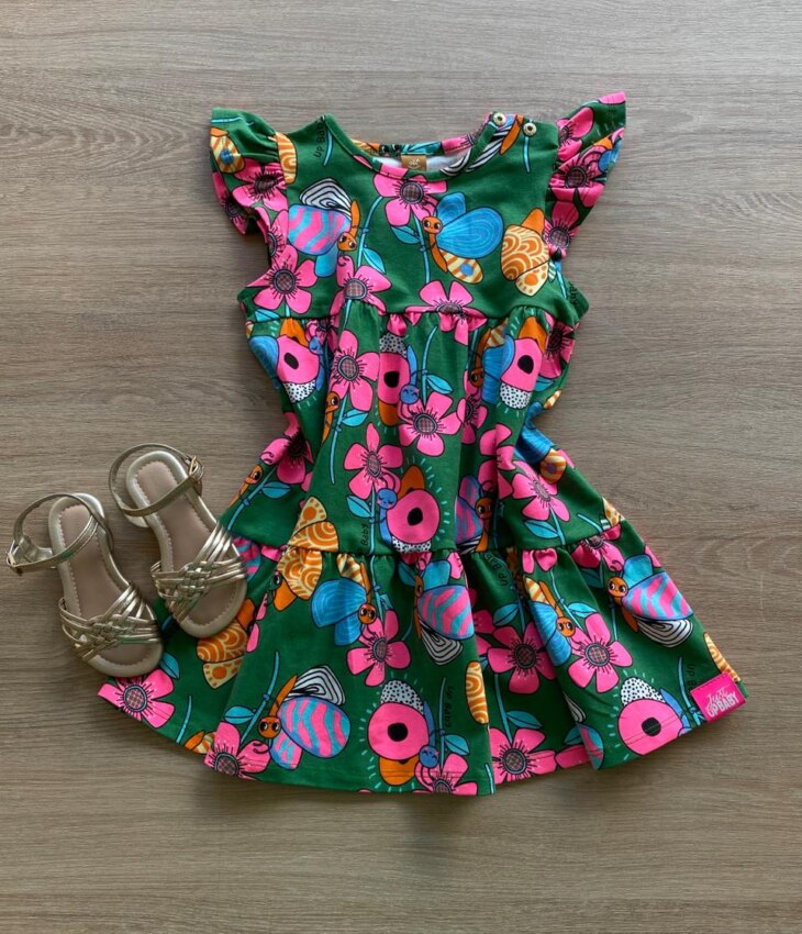 fernandaramosstore com br Vestido Infantil Feminino Manga Babado Estampado Fundo Verde1