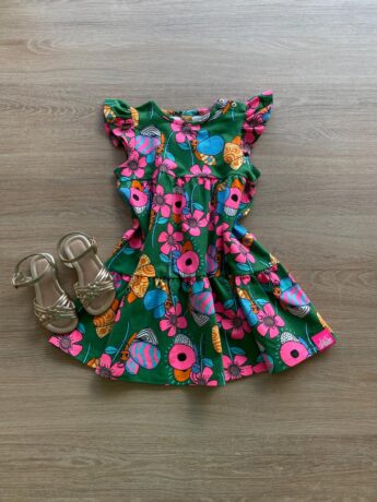 Vestido Infantil Feminino Manga Babado Estampado Fundo Verde Fernanda Ramos Kids