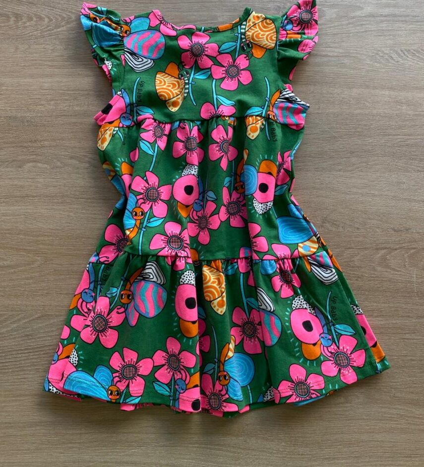 fernandaramosstore com br Vestido Infantil Feminino Manga Babado Estampado Fundo Verde4