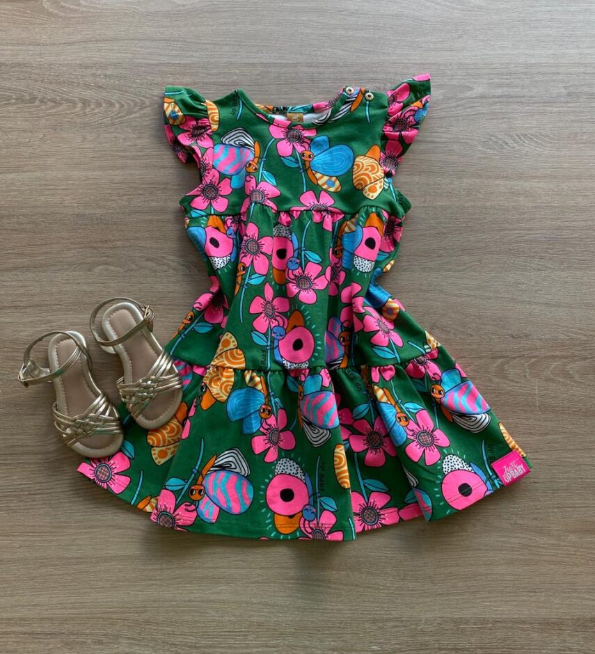 Vestido Infantil Feminino Manga Babado Estampado Fundo Verde Fernanda Ramos Kids