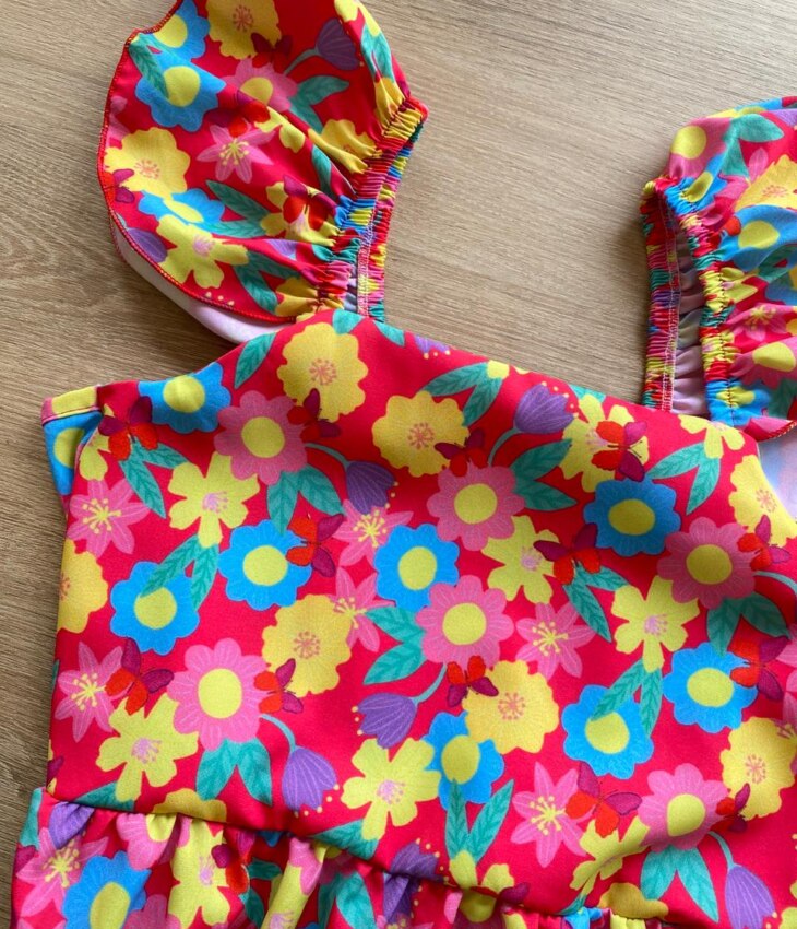 fernandaramoskids com br Vestido Infantil Feminino Manga com Babado Estampado Fundo Pink1