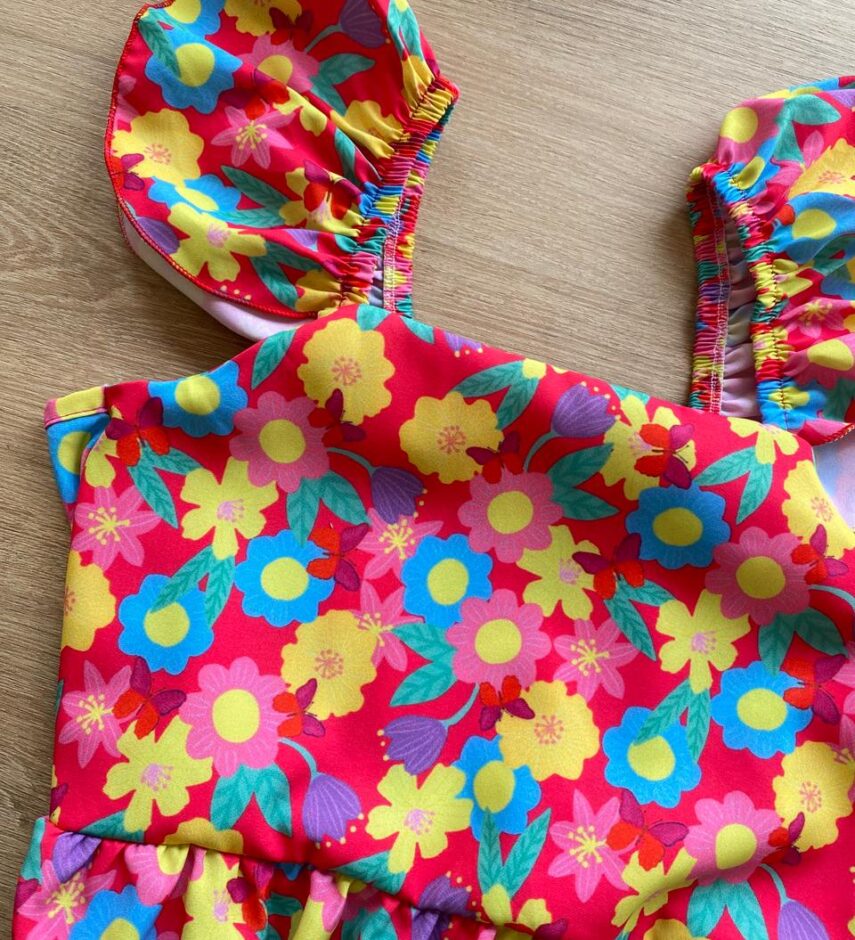 fernandaramoskids com br Vestido Infantil Feminino Manga com Babado Estampado Fundo Pink1