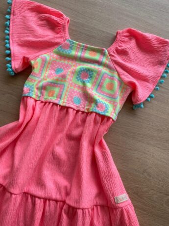 fernandaramoskids com br Vestido Infantil Feminino Manga Curta Pink Flúor com Estampa1