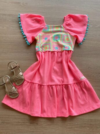 Vestido Infantil Feminino Manga Curta Pink Flúor com Estampa Fernanda Ramos Kids