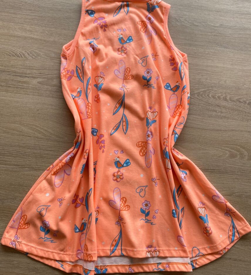 fernandaramoskids com br Vestido Infantil Feminino Regata Estampado Fundo Laranja Neon3