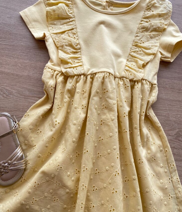 fernandaramoskids com br Vestido Infantil Feminino Rodado Laise Amarelo1