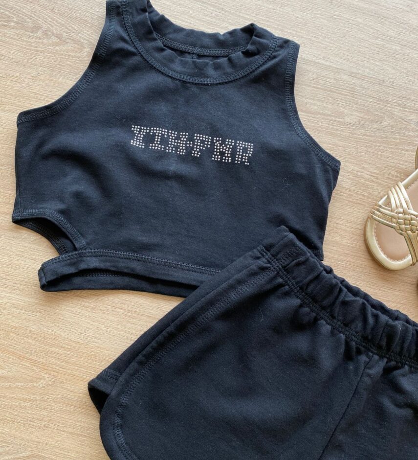 fernandaramoskids com br Conjunto Infantil Feminino Cropped com Abertura e Short Preto1