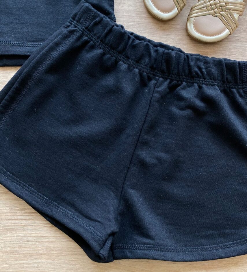 fernandaramoskids com br Conjunto Infantil Feminino Cropped com Abertura e Short Preto2