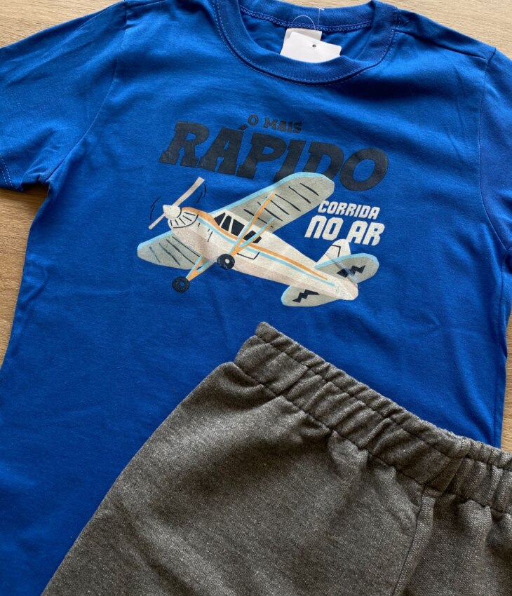 fernandaramoskids com br Conjunto Infantil Masculino Camiseta Avião e Bermuda Cinza Mesclado1