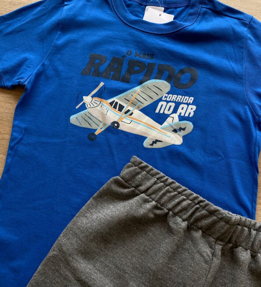 fernandaramoskids com br Conjunto Infantil Masculino Camiseta Avião e Bermuda Cinza Mesclado1
