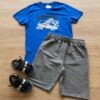 Conjunto Infantil Masculino Camiseta Avião e Bermuda Cinza Mesclado Fernanda Ramos Kids