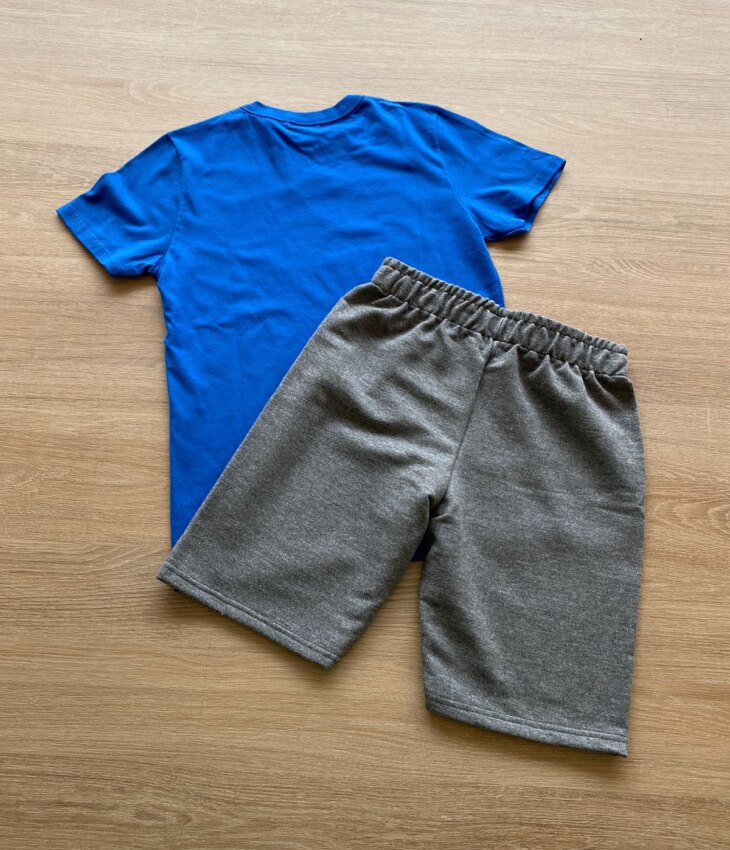 fernandaramoskids com br Conjunto Infantil Masculino Camiseta Avião e Bermuda Cinza Mesclado3