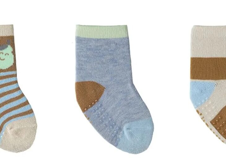 Kit com 3 Meias Infantil Masculina Antiderrapante Azul e Bege Pera Fernanda Ramos Kids