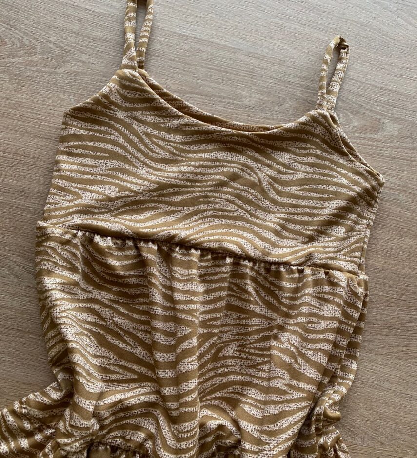 fernandaramoskids com br Vestido Infantil Feminino Soltinho Alça Fina Animal Print Bege1