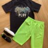 Conjunto Infantil Masculino Camiseta Play Preta e Bermuda Verde Fernanda Ramos Kids
