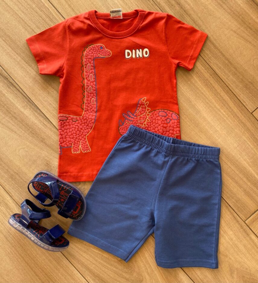 Conjunto Infantil Masculino Dino Camiseta Vermelha e Bermuda Azul Fernanda Ramos Kids