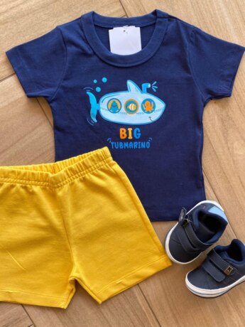 Conjunto Infantil Masculino Tubmarino Camiseta Azul e Bermuda Amarela Fernanda Ramos Kids