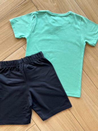 Conjunto Infantil Masculino Camiseta Unlimited Verde e Bermuda Preta Fernanda Ramos Kids