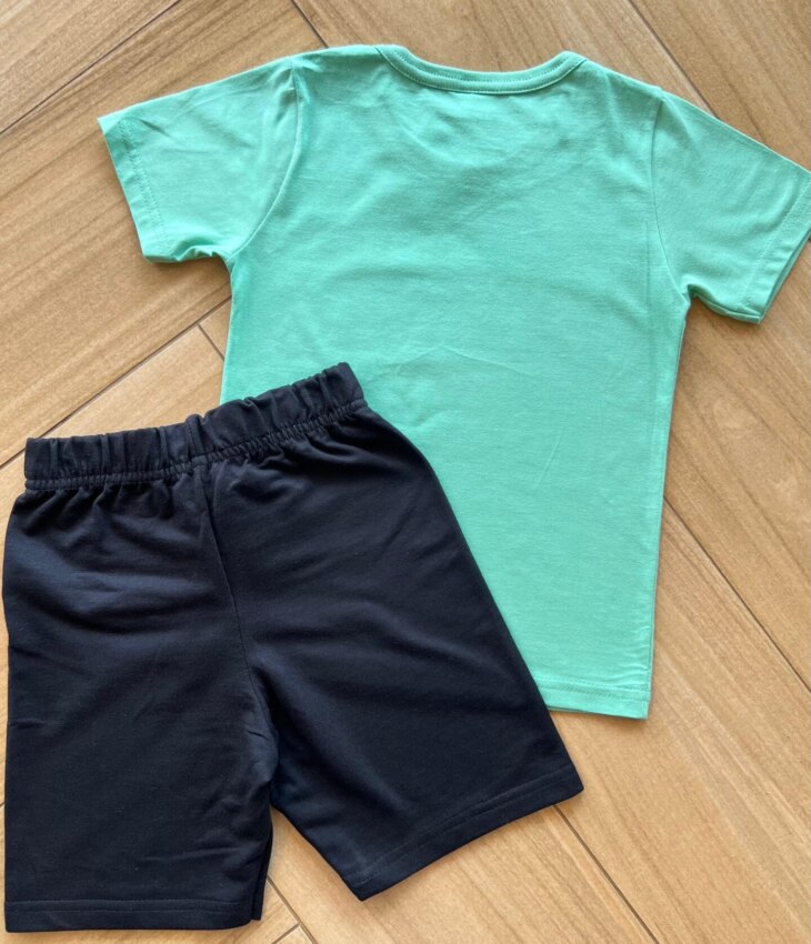Conjunto Infantil Masculino Camiseta Unlimited Verde e Bermuda Preta Fernanda Ramos Kids