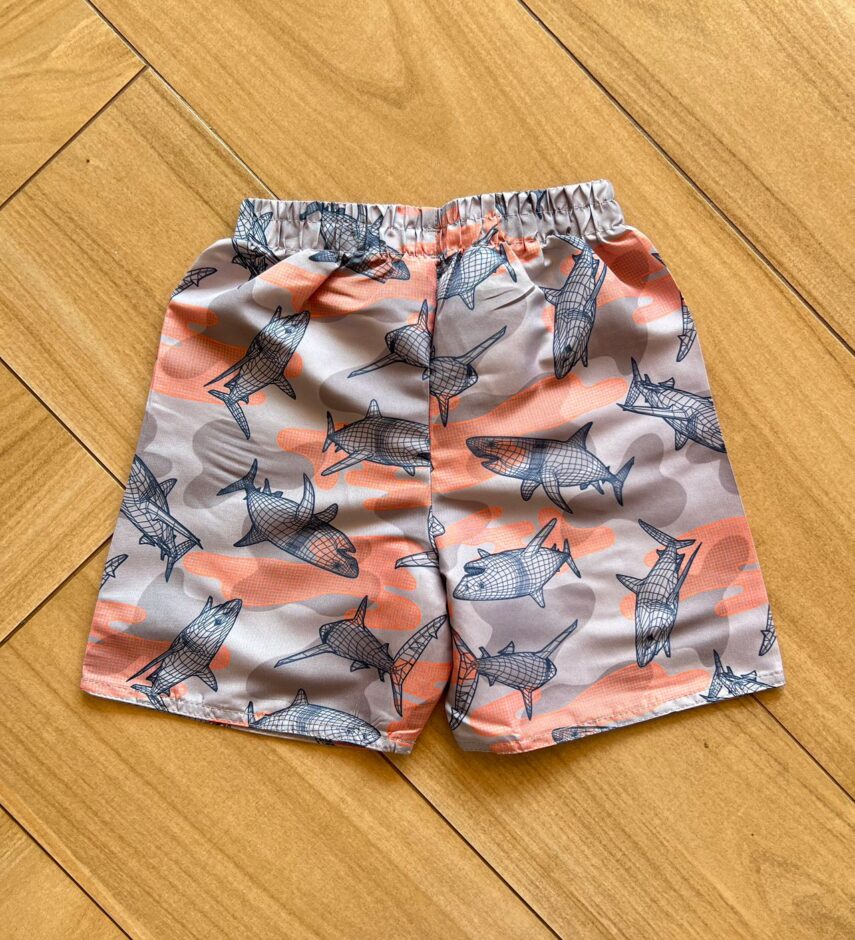 fernandaramoskids com br Bermuda Infantil Masculina Estampa Tubarão Cinza2