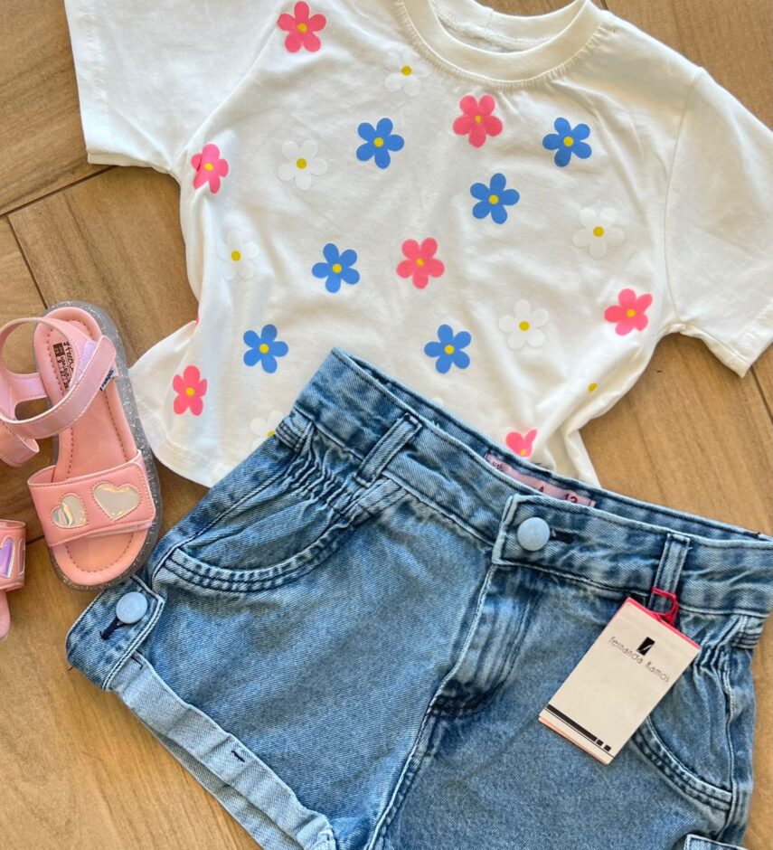 fernandaramoskids com br Blusa Cropped Infantil Feminino Flor 1