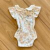 fernandaramoskids com br Body Infantil Feminino Manga Curta Suedine com Gola Estampado2