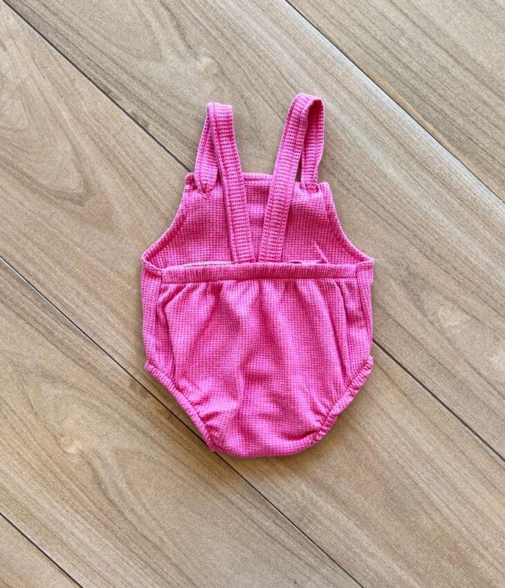 fernandaramoskids com br Body Infantil Feminino Romper e Babador em Favo Pink2
