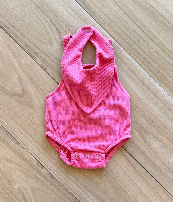 Body Infantil Feminino Romper e Babador em Favo Pink Fernanda Ramos Kids