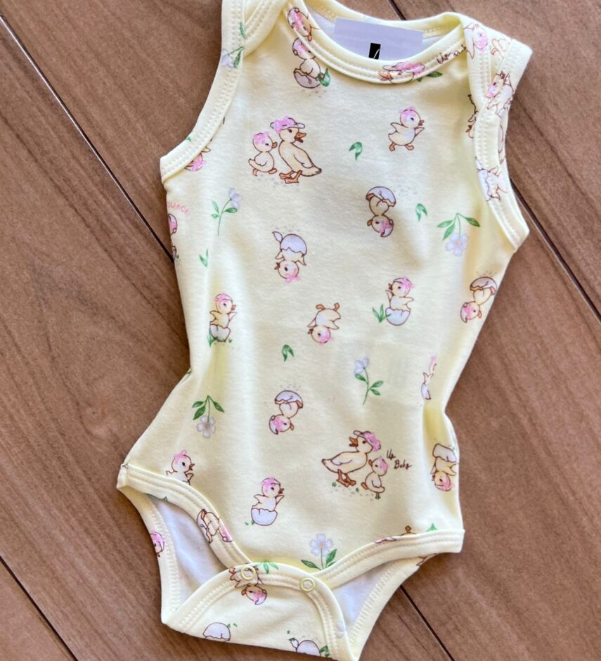 fernandaramoskids com br Body Infantil Feminino sem Manga Suedine Estampa Patinhos Amarelo1