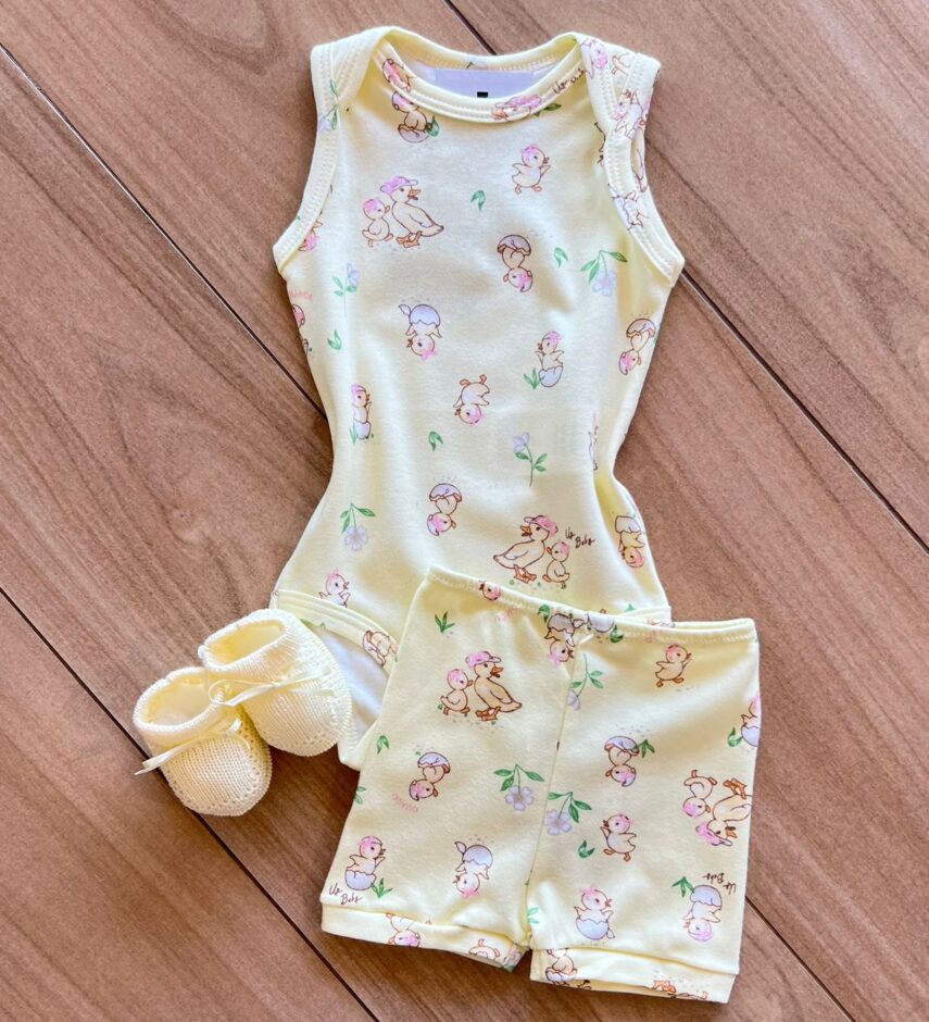 fernandaramoskids com br Body Infantil Feminino sem Manga Suedine Estampa Patinhos Amarelo2
