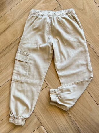 Calça Masculina Infantil Jogger com Bolsos e Amarração Bege Fernanda Ramos Kids