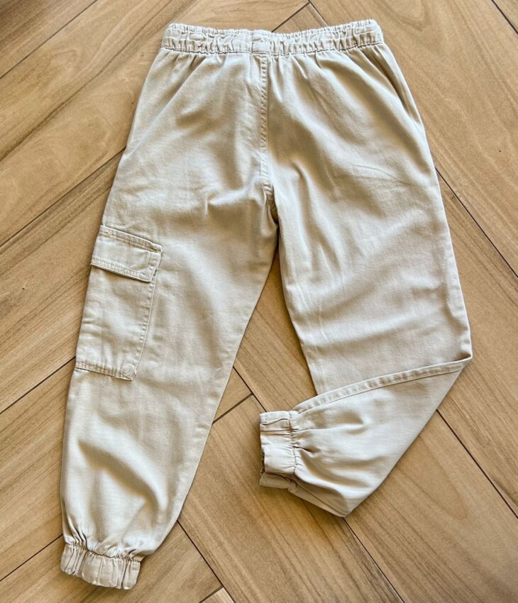 Calça Masculina Infantil Jogger com Bolsos e Amarração Bege Fernanda Ramos Kids