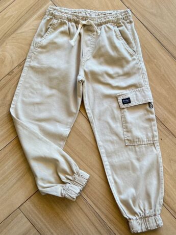 Calça Masculina Infantil Jogger com Bolsos e Amarração Bege Fernanda Ramos Kids