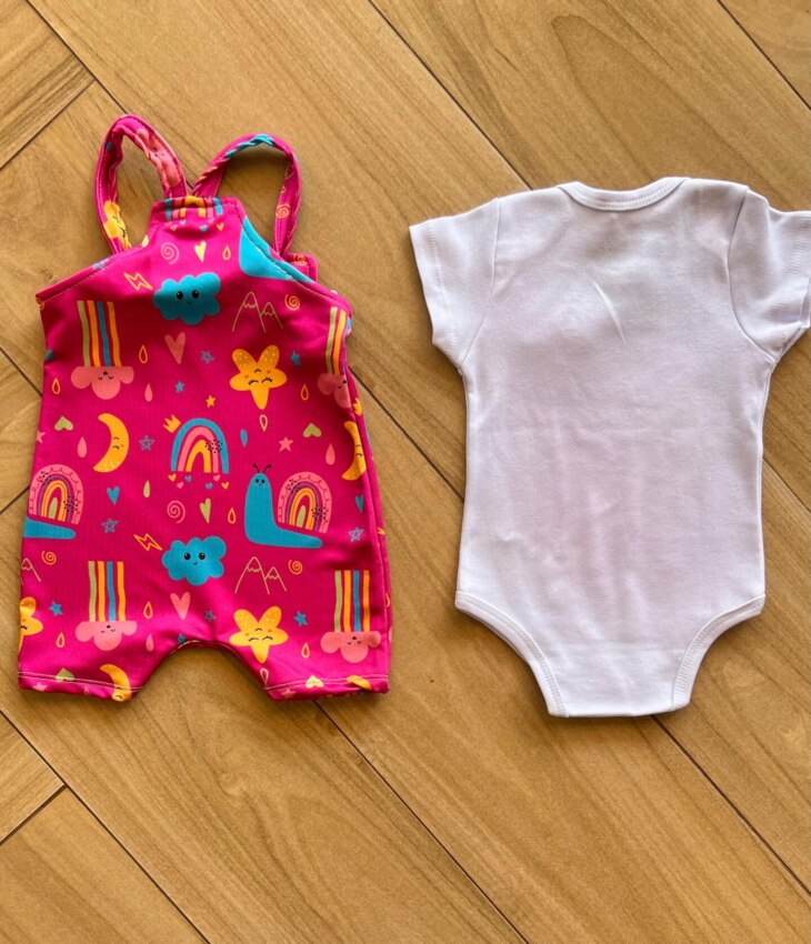 fernandaramoskids com br Conjunto Infantil Feminino 3 Peças Body e Jardineira e Babador 2