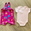 fernandaramoskids com br Conjunto Infantil Feminino 3 Peças Body e Jardineira e Babador 2