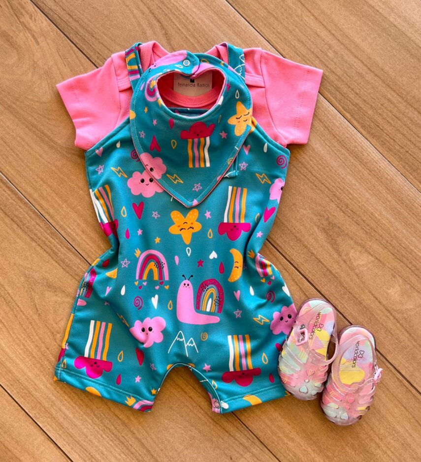 Conjunto Infantil Feminino 3 Peças Body Rosa e Jardineira e Babador Fernanda Ramos Kids