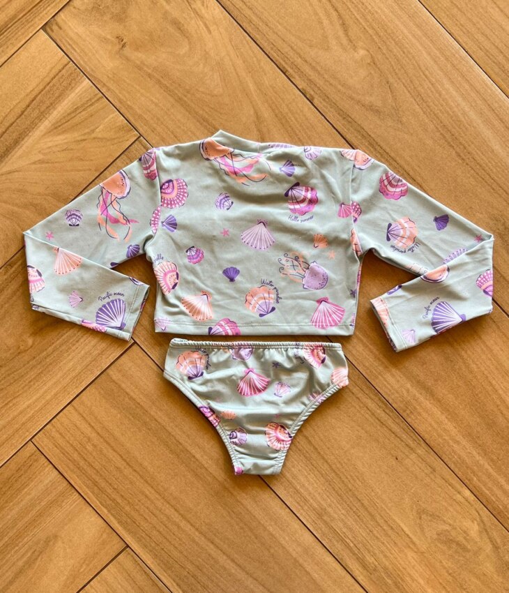 fernandaramoskids com br Conjunto Infantil Feminino Biquíni Cropped e Calcinha Estampado2