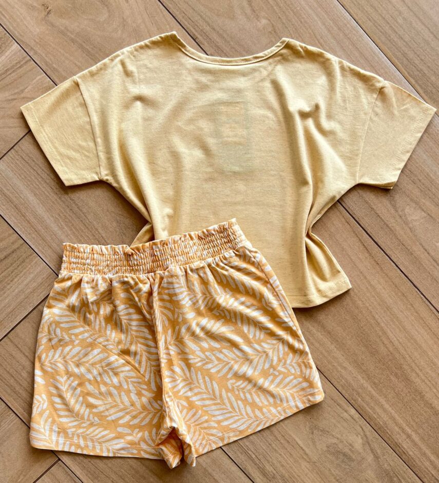 fernandaramoskids com br Conjunto Infantil Feminino Blusa Aime e Short Amarelo 2