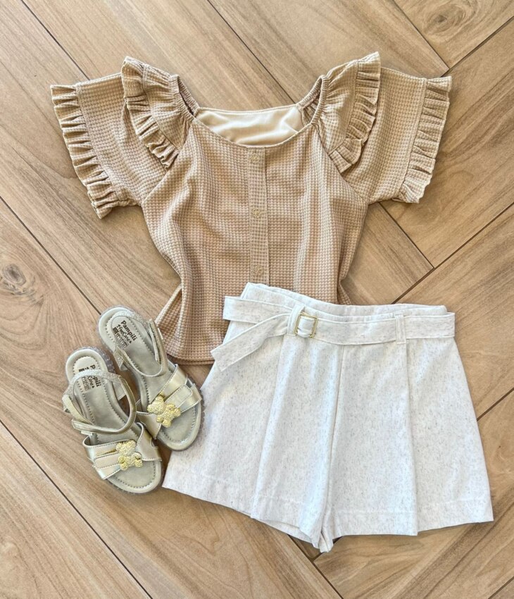 Conjunto Infantil Feminino Blusa Babado na Manga e Short Cru Fernanda Ramos Kids