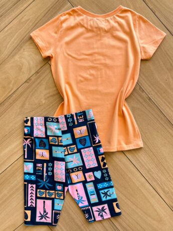 Conjunto Infantil Feminino Blusa Be Kind e Bermuda Estampada Coral Fernanda Ramos Kids