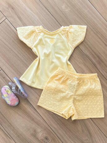 Conjunto Infantil Feminino Blusa e Short Bordado Amarelo Fernanda Ramos Kids
