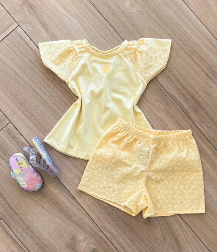 Conjunto Infantil Feminino Blusa e Short Bordado Amarelo Fernanda Ramos Kids