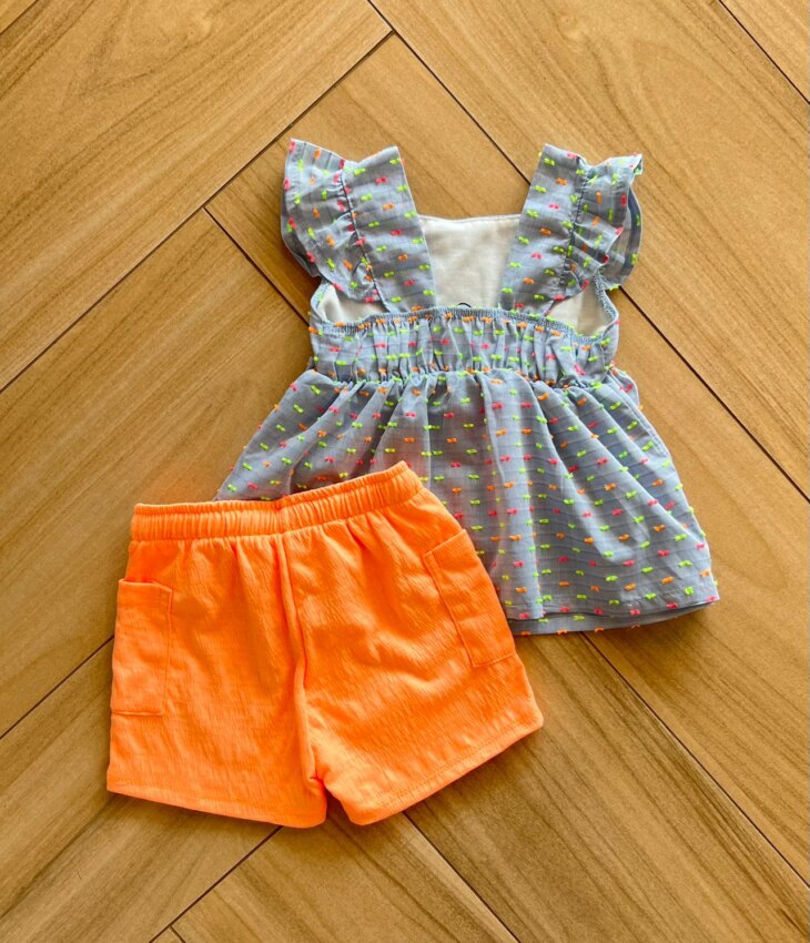 fernandaramoskids com br Conjunto Infantil Feminino Blusa e Short Laranja Neon 2