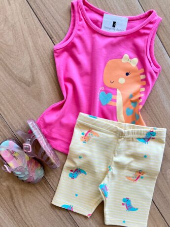 fernandaramoskids com br Conjunto Infantil Feminino Blusa Fofura e Bermuda Estampada Amarela1